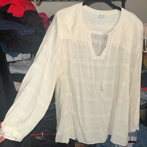 XL Old Navy Cream Long Sleeve Blouse w tassels